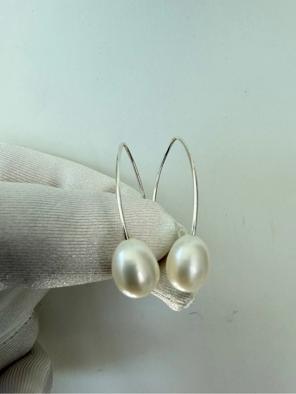 NWOT Possible Honora Cultured Pearl dangle earrings in sterling silver!
